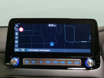 Hyundai Kona 64kWh Premium (10.5kW Charger) (204 ps) - KEYLESS ENTRY - LED - 