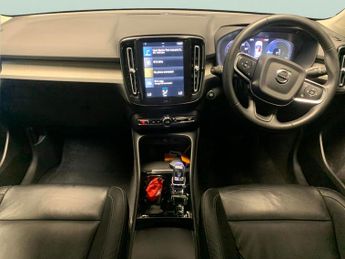 Volvo XC40 1.5h T4 Recharge 10.7kWh Inscription Plug-in (211 ps) - PARK ASS