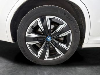 BMW iX3 80kWh M Sport (286 ps) - LEATHER - HEATED SEATS - HEATED STEERIN