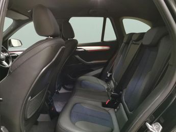 BMW X1 1.5 18i M Sport DCT sDrive (136 ps) - MICRO HEXAGON CLOTH-SENSAT