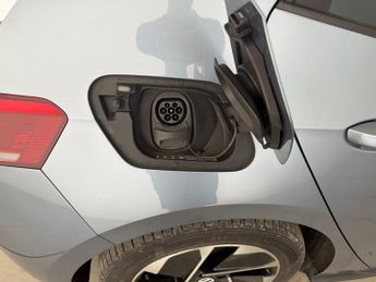 Volkswagen ID.3 Pro Performance 58kWh Life (204 ps) - ASSISTANCE PACK - BLIND SP