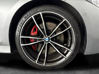 BMW 3 Series 2.0 320i M Sport (184 ps) - VISIBILITY PACK - HK AUDIO