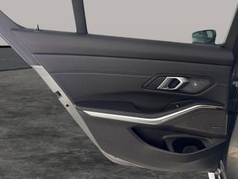 BMW 3 Series 2.0 320i M Sport (184 ps) - VISIBILITY PACK - HK AUDIO