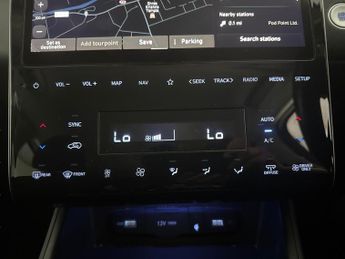 Hyundai Tucson 1.6 T-GDi 13.8kWh Premium Plug-in 4WD (265 ps) - HEATED SEATS