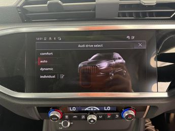 Audi Q3 1.4 TFSIe 45 Technik Plug-in S Tronic 13kWh (245 ps) - LANE DEPA