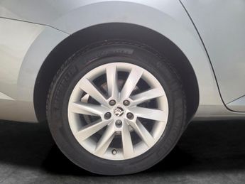 Skoda Superb 2.0 TDI SE Technology DSG (150 ps) - DRIVER MEMORY SEAT - BLUETO