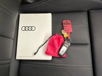 Audi A3 1.4 TFSIe 40 S line Sportback Plug-in S Tronic 13kWh (204 ps) - 