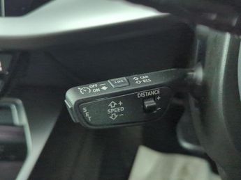 Audi A3 1.5 TFSI 35 S line Sportback S Tronic (150 ps) - LED - LEATHER