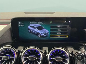 Mercedes-Benz EQA EQA 250+ 70.5kWh AMG Line (190 ps) - ADAPTIVE LIGHTS - HEATED LE