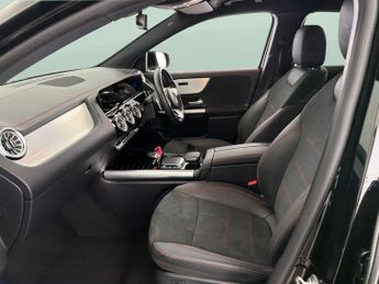 Mercedes-Benz EQA EQA 250+ 70.5kWh AMG Line (190 ps) - ADAPTIVE LIGHTS - HEATED LE