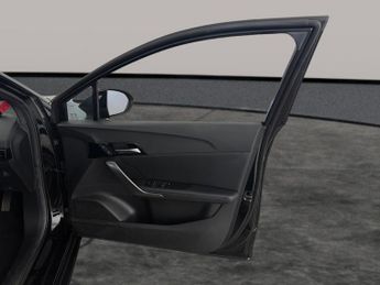 MG Mg4 51kWh SE (170 ps) - SPEED LIMIT RECOG - 17IN ALLOYS - CLIMATE CO