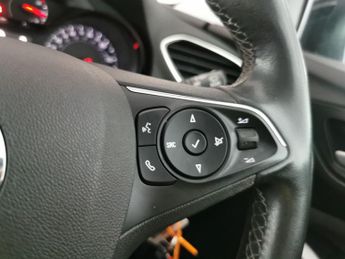 Vauxhall Grandland X 1.2 Turbo SE Premium (130 ps) - CRUISE - PARK SENSORS - SPEED LI