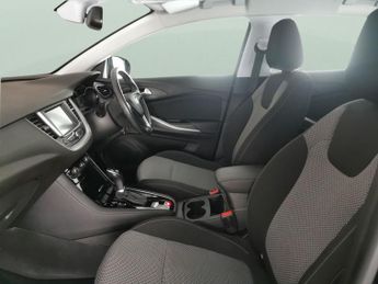 Vauxhall Grandland X 1.2 Turbo SE Premium (130 ps) - CRUISE - PARK SENSORS - SPEED LI