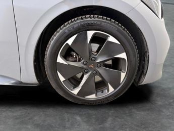 Cupra Born 58kWh V2 (204 ps) - CLIMATE CONTROL - DAB - PRIVACY GLASS