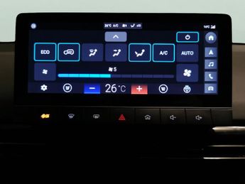 MG Mg4 64kWh Trophy Long Range (203 ps) - HEATED STEERING - BLIND SPOT 