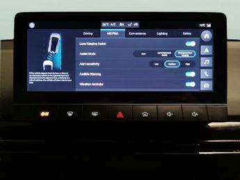 MG Mg4 64kWh Trophy Long Range (203 ps) - HEATED STEERING - BLIND SPOT 
