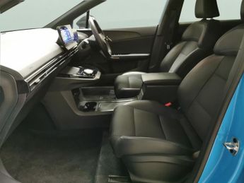 MG Mg4 64kWh Trophy Long Range (203 ps) - HEATED STEERING - BLIND SPOT 