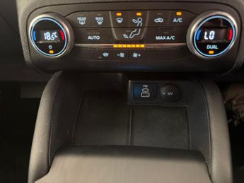 Ford Kuga 2.5 EcoBoost Duratec 14.4kWh ST-Line Plug-in CVT (225 ps) - REV 