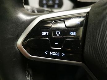 Volkswagen ID.3 Pro 58kWh Family (145 ps) - COMFORT PACK - BLUETOOTH - PARK SENS