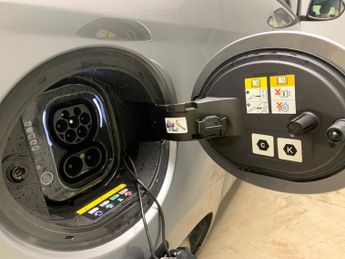 Fiat 500e 42kWh Icon (118 ps) - KEYLESS START - DAB - USB AUDIO