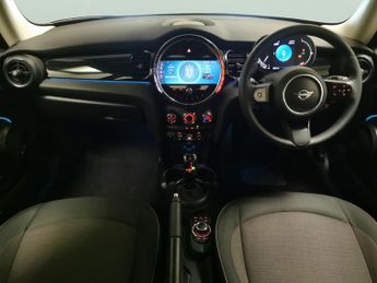 Mini Hatch 1.5 One Classic Steptronic (102 ps) - PERFORMANCE CONTROL