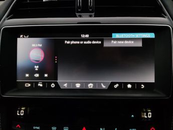 Jaguar F-PACE 2.0 D180 Chequered Flag AWD (180 ps) - ACTIVE LANE ASSIST - REVE