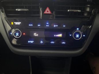 Hyundai Ioniq 38.3kWh Premium (136 ps) - LED - REVERSE CAM - NAV