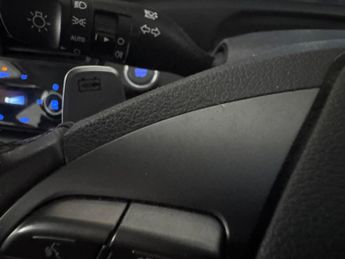 Hyundai Ioniq 38.3kWh Premium (136 ps) - LED - REVERSE CAM - NAV