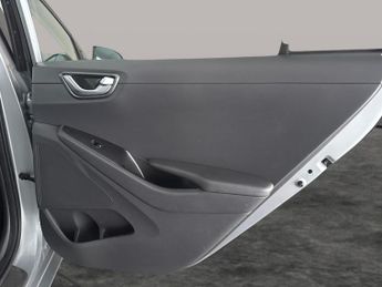 Hyundai Ioniq 38.3kWh Premium (136 ps) - LED - REVERSE CAM - NAV