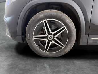Mercedes-Benz EQA EQA 250+ 70.5kWh AMG Line (190 ps) - ADAPTIVE LIGHTS - HEATED LE