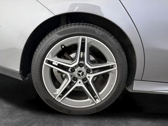 Mercedes-Benz CLA 1.3 CLA180 AMG Line (Premium 2) Coupe 7G-DCT (136 ps) - APPLE CA