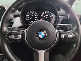 BMW 2 Series Active Tourer 1.5 225xe 7.6kWh M Sport Plug-in 4WD (224 ps) - BLUETOOTH - CRUI