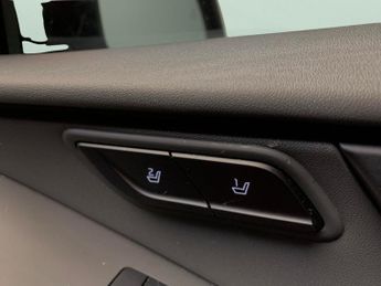 Kia Niro 64.8kWh 4 (201 bhp) - REVERSE CAM - NAV - HEATED SEATS