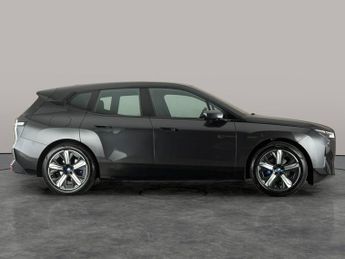 BMW iX 40 76.6kWh M Sport xDrive (326 ps) - DRIVING ASSISTANT - PARK AS