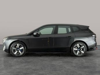 BMW iX 40 76.6kWh M Sport xDrive (326 ps) - DRIVING ASSISTANT - PARK AS