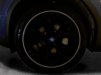 BMW iX3 80kWh Premier Edition Pro (286 ps) - HK AUDIO - DRIVING ASSISTAN