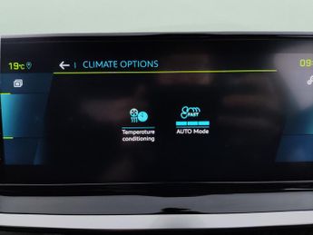 Peugeot E-208 50kWh GT Premium (7kW Charger) (136 ps) - REVERSE CAM - NAV