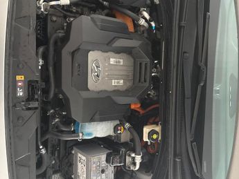Hyundai Ioniq 38.3kWh Premium (136 ps) - LED - REVERSE CAM - NAV