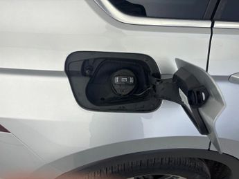 Volkswagen Tiguan 1.4 TSI 13kWh Elegance Plug-in DSG (245 ps) - REVERSE CAM - HEAT