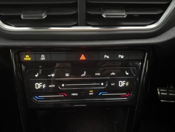 Volkswagen T-Roc 1.5 TSI R-Line DSG (150 ps) - DIGITAL DASH - PARK SENSORS - AIR 