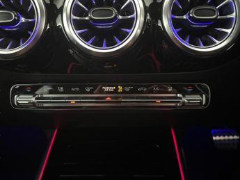 Mercedes-Benz EQA EQA 250+ 70.5kWh AMG Line (190 ps) - NAV - HEATED LEATHER