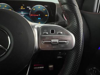 Mercedes-Benz EQA EQA 250+ 70.5kWh AMG Line (190 ps) - ADAPTIVE LIGHTS - HEATED LE