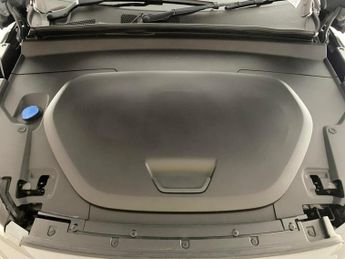 Volvo XC40 Recharge 69kWh Plus (231 ps) - CARPLAY - BLACK ROOF RAILS