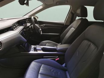 Audi e-tron 55 quattro 95kWh (408 ps) - LED - REVERSE CAM - 4 ZONE CLIMATE C