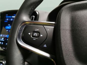 Volvo C40 Recharge 69kWh Plus (231 ps) - CARPLAY - KEYLESS ENTRY - PARK AS