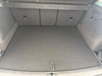 Volkswagen Tiguan 1.4 TSI 13kWh Elegance Plug-in DSG (245 ps) - REVERSE CAM - HEAT