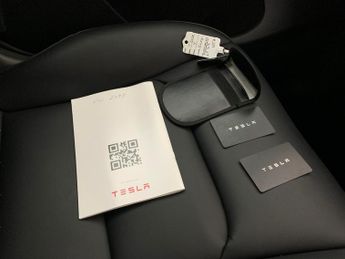 Tesla Model Y (Dual Motor) Long Range 4WDE (384 bhp) - LED - REVERSE CAM - NAV