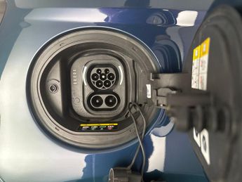 Fiat 500e 42kWh Icon (118 ps) - KEYLESS START - DAB - USB AUDIO