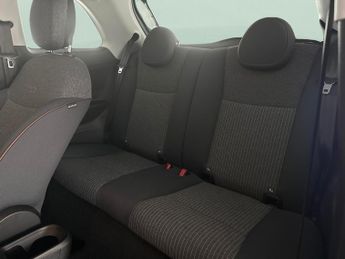 Fiat 500e 42kWh Icon (118 ps) - KEYLESS START - DAB - USB AUDIO