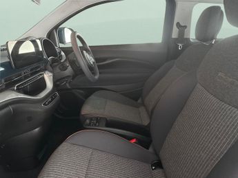 Fiat 500e 42kWh Icon (118 ps) - KEYLESS START - DAB - USB AUDIO